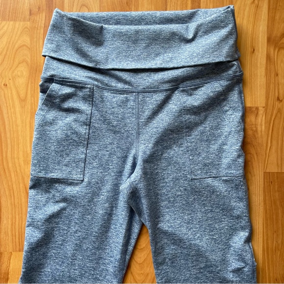 Offline By Aerie The Hugger High Waisted Foldover Flare Leggings Size L short. - Picture 5 of 9